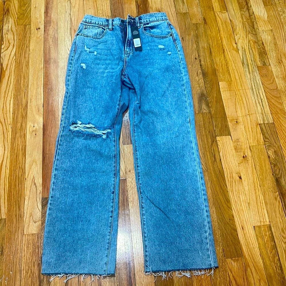 Cute fashion nova jeans. Never worn!